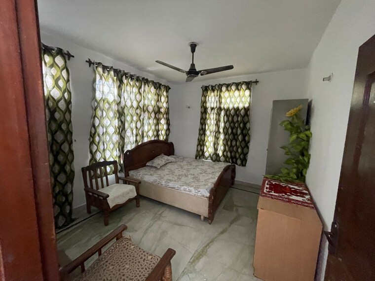 Living Room, ansal-plaza-sector-23 2 Bedroom 1500 Sq.Ft. Builder Floor In Sector 23 Gurgaon 10370034