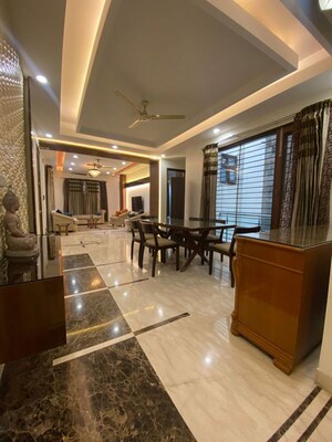 Living Room in 3 BHK Builder Floor at Sector 47 – for Rent