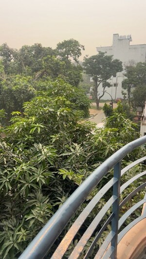 Balcony in 4 BHK Apartment at Unitech Heritage City, Sector 25 – for Sale
