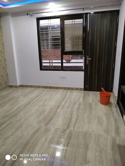 3 BHK + Servant Room Apartment For Sale in DLF Beverly Park I