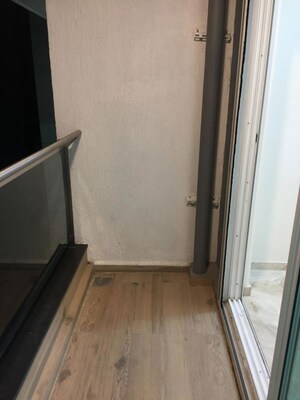 Room in 2 BHK Apartment at L&T Emerald Isle, Powai – for Rent