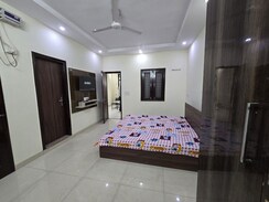 1 BHK Builder Floor For Rent in The Estate Floors