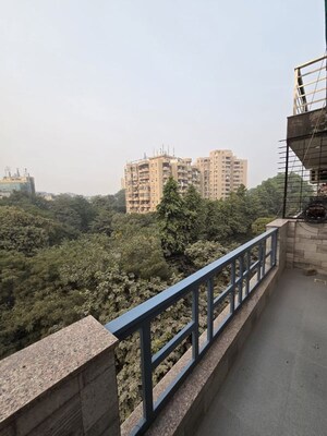 Balcony in 1 BHK Builder Floor at The Estate Floors, Sector 43 – for Rent