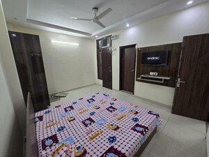 Bedroom in 1 BHK Builder Floor at The Estate Floors, Sector 43 – for Rent