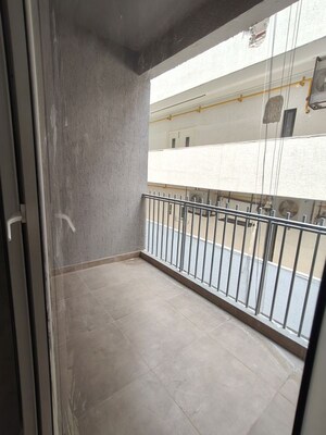 Balcony in 3 BHK Builder Floor at Smart World Orchard, Sector 61 – for Rent