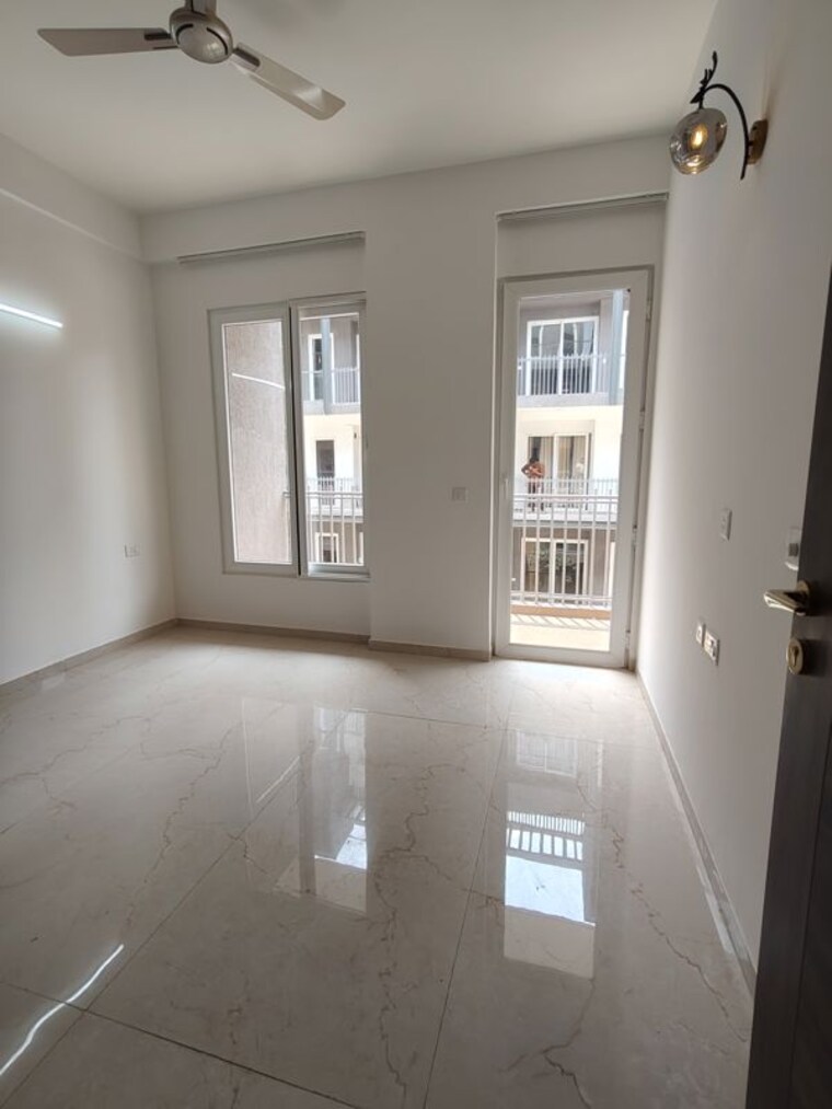 Room, smart-world-orchard 3 Bedroom 1300 Sq.Ft. Builder Floor In Sector 61 Gurgaon 10370137