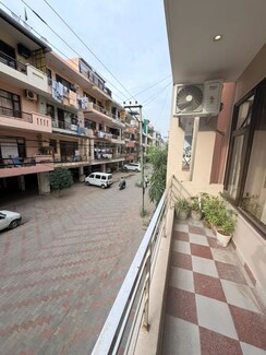 3 BHK + Pooja Room,Extra Room Builder Floor For Sale in Guru Nanak Enclave