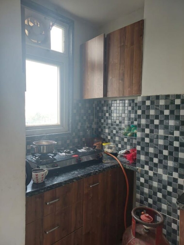 Kitchen, sector 47 1 RK 400 Sq.Ft. Builder Floor In Sector 47 Gurgaon 10370188