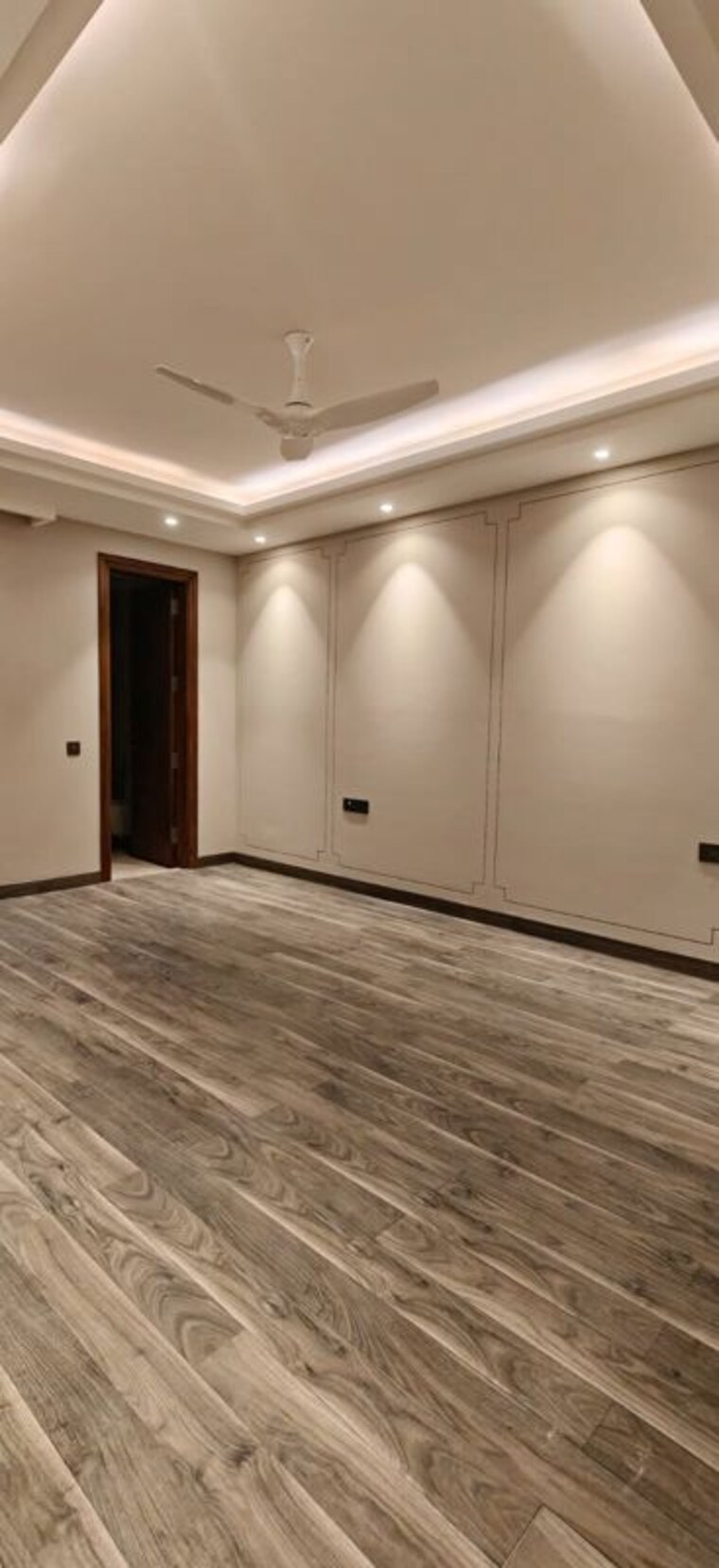 Room, greater kailash i 3 Bedroom 2000 Sq.Ft. Builder Floor In Greater Kailash I Delhi 10370217