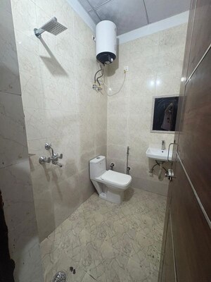 Bathroom in 2 BHK Builder Floor at Sector 47 – for Rent