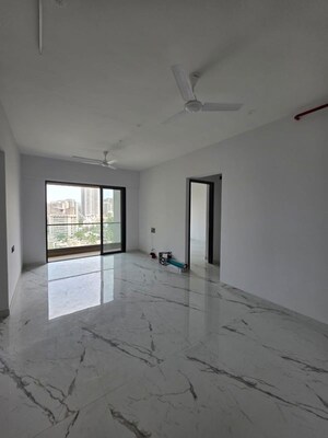 Room in 3 BHK Apartment at H Rishabraj Serenity Decks, Goregaon East – for Rent
