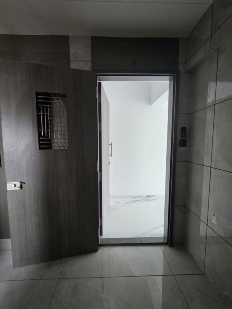 Room, h-rishabraj-serenity-decks 3 Bedroom 950 Sq.Ft. Apartment In Goregaon East Mumbai 10370242