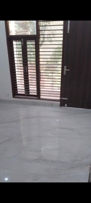 Room in 2.5 BHK Apartment at Sai Kunj New Palam  vihar, New Palam Vihar Phase 3 – for Rent