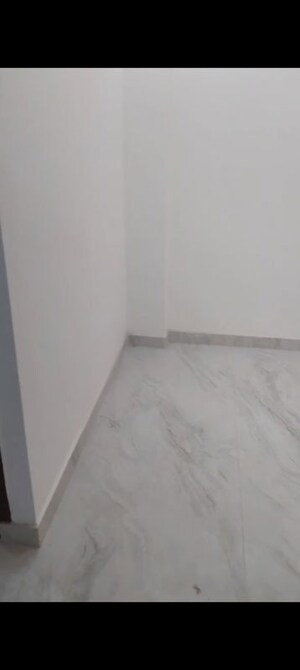 Room in 2.5 BHK Apartment at Sai Kunj New Palam  vihar, New Palam Vihar Phase 3 – for Rent