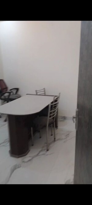 Staircase in 2.5 BHK Apartment at Sai Kunj New Palam  vihar, New Palam Vihar Phase 3 – for Rent