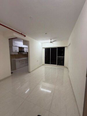 Room in 2 BHK Apartment at Sayba Opal, Kurla East – for Rent