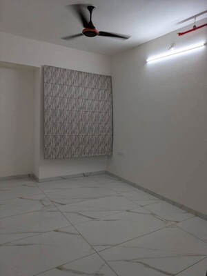 Room in 3 BHK Apartment at Austin Arena, Tathawade – for Rent