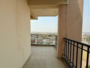Room in 3 BHK Apartment at Sushma Elite Cross, Dhakoli – for Rent
