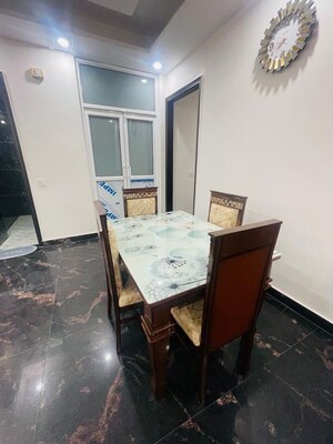 Team Area in 3 BHK Builder Floor at Patel Nagar – for Rent