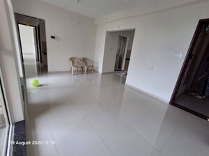 Room in 3 BHK Apartment at Pride Purple Park Astra, Hinjewadi – for Rent