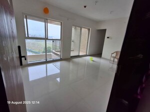 Room in 3 BHK Apartment at Pride Purple Park Astra, Hinjewadi – for Rent