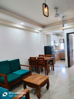 Living Room in 2 BHK Builder Floor at Ardee City, Sector 52 – for Rent