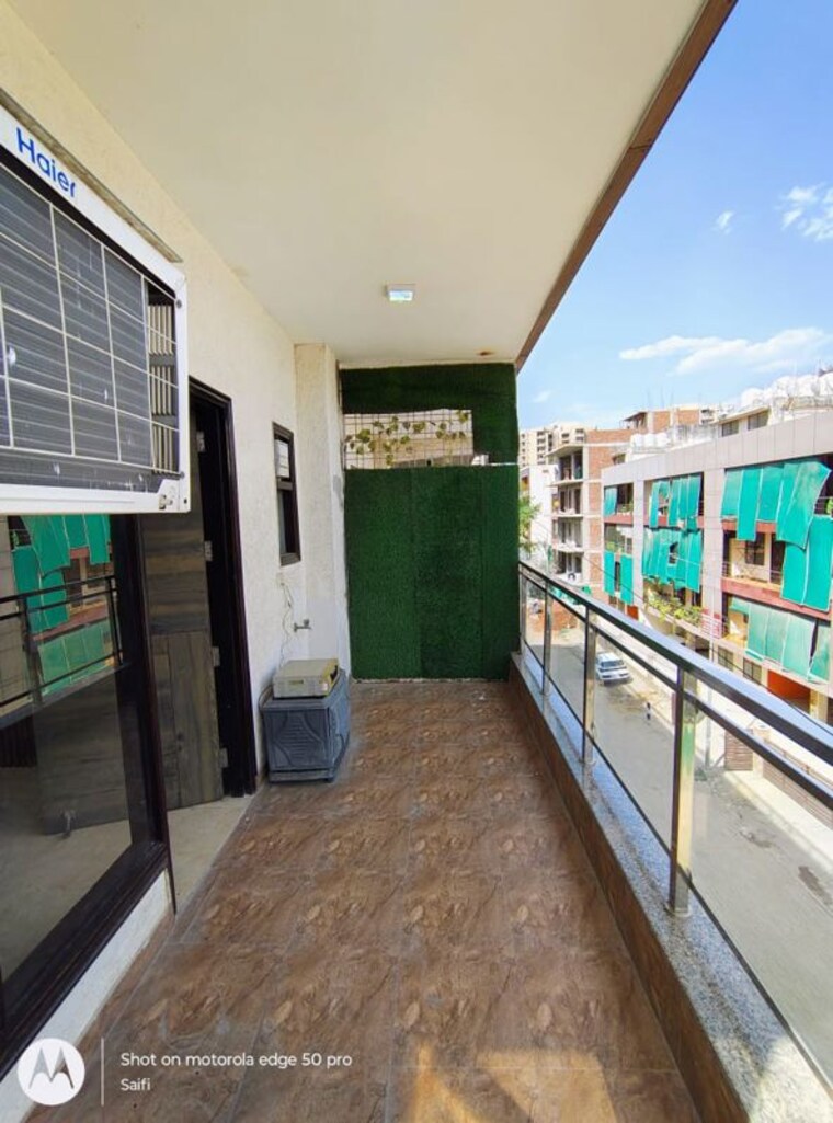 Balcony, ardee-city 2 Bedroom 1500 Sq.Ft. Builder Floor In Sector 52 Gurgaon 10370308
