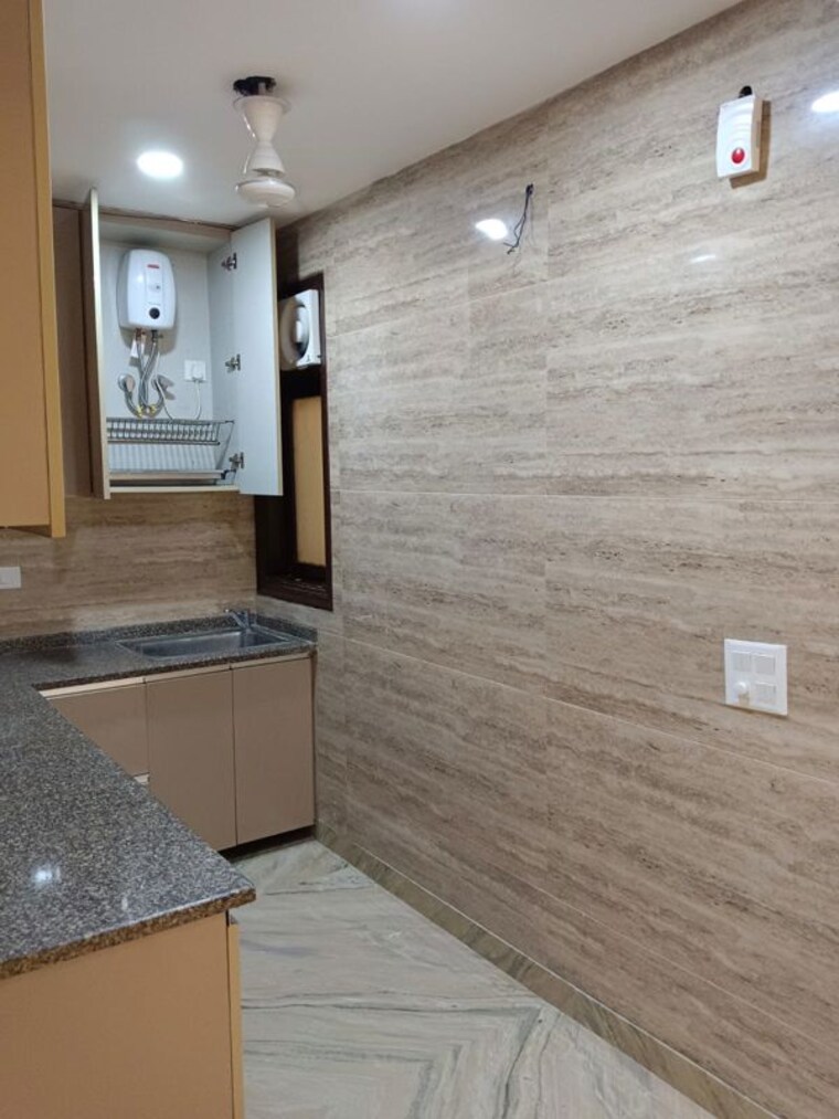 Kitchen/pantry, lajpat nagar 4 2 Bedroom 1008 Sq.Ft. Builder Floor In Lajpat Nagar 4 Delhi 10370247