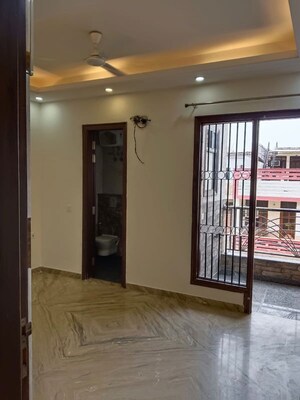 Room in 2 BHK Builder Floor at Lajpat Nagar 4 – for Rent