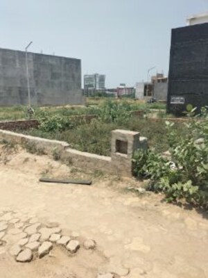  Plot For Sale in Mahagun Mantra I, Sector 10 Greater Noida