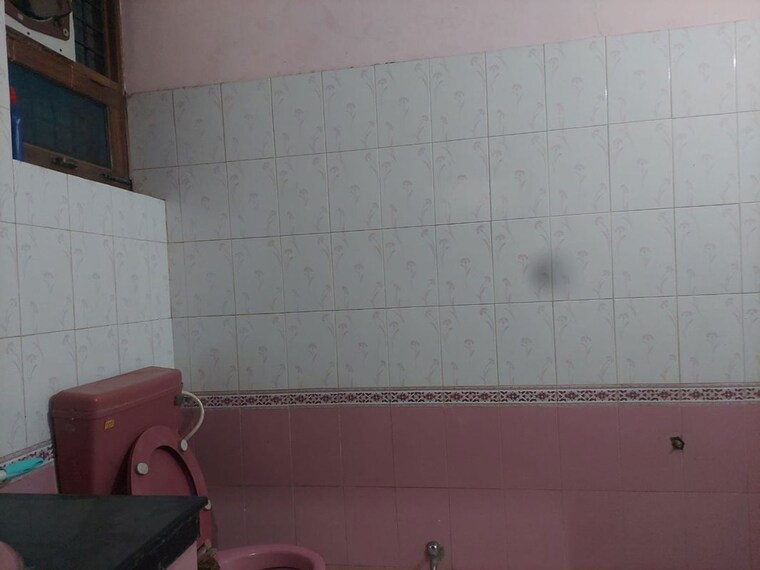 Bathroom, mahadev-engineers-enclave 1 Bedroom 760 Sq.Ft. Builder Floor In Kanwali Dehradun 10370365