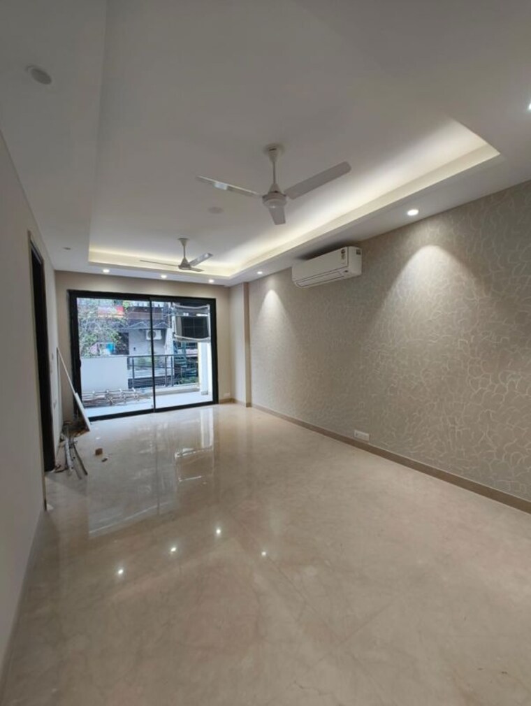 Room, chittaranjan park 3 Bedroom 160 Sq.Yd. Builder Floor In Chittaranjan Park Delhi 10370375