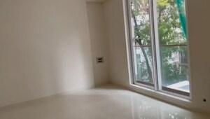 Room in 3 BHK Apartment at Hindu Colony – for Sale