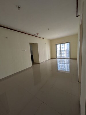 Room in 3 BHK Apartment at Indiabulls Greens, New Panvel – for Sale