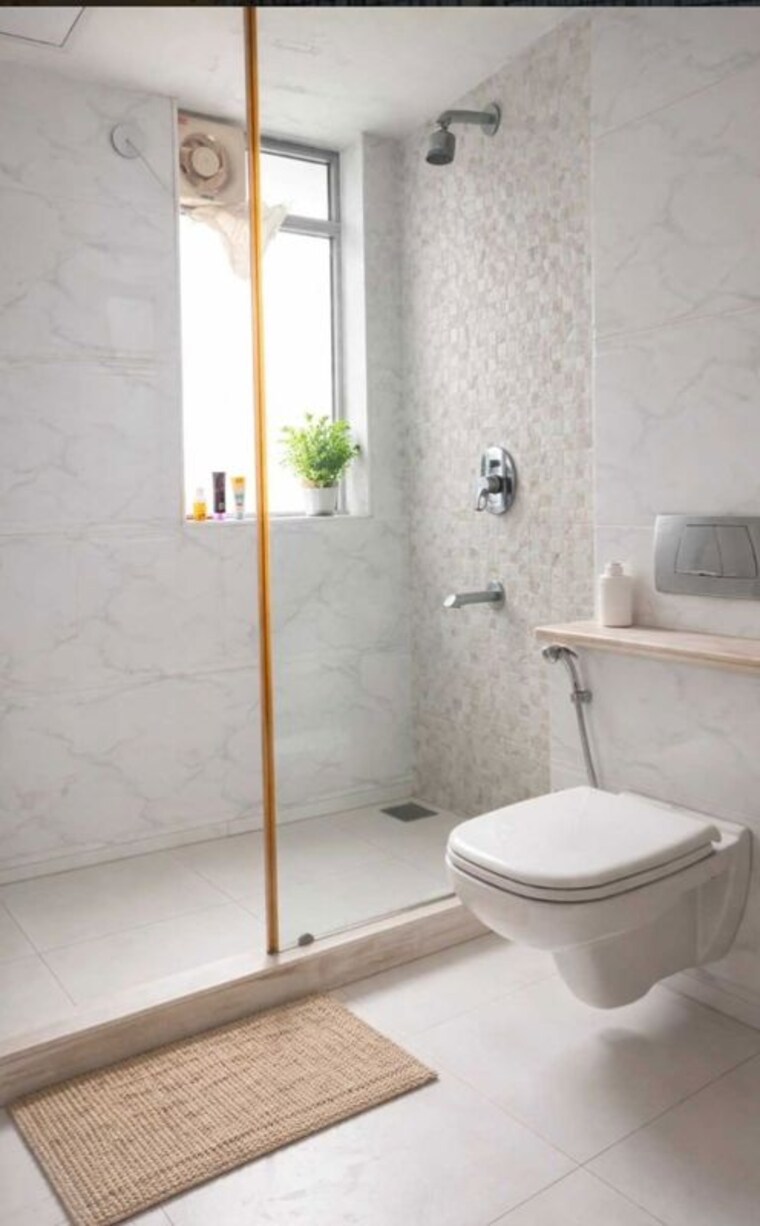 Bathroom, parsvnath-exotica 3 Bedroom 2895 Sq.Ft. Apartment In Sector 53 Gurgaon 10370434