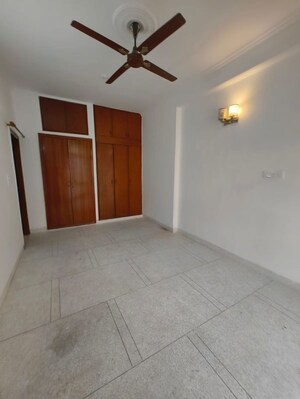 Room in 3 BHK Builder Floor at Kalkaji – for Rent