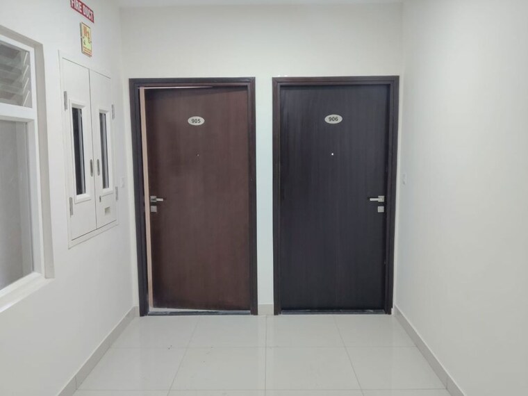 Room, dlf-capital-greens-phase-i-and-ii 3 Bedroom 1650 Sq.Ft. Apartment In Moti Nagar Delhi 10344190