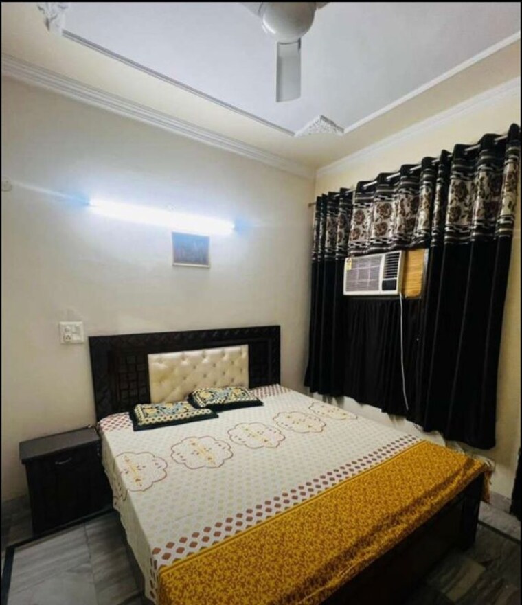 Bedroom, sector 49 3 Bedroom 1400 Sq.Ft. Builder Floor In Sector 49 Chandigarh 10370491