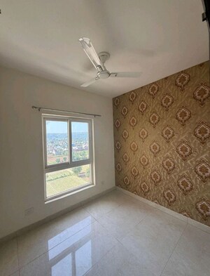 Room in 3 BHK Apartment at Eldeco Accolade, Sohna Sector 2 – for Rent