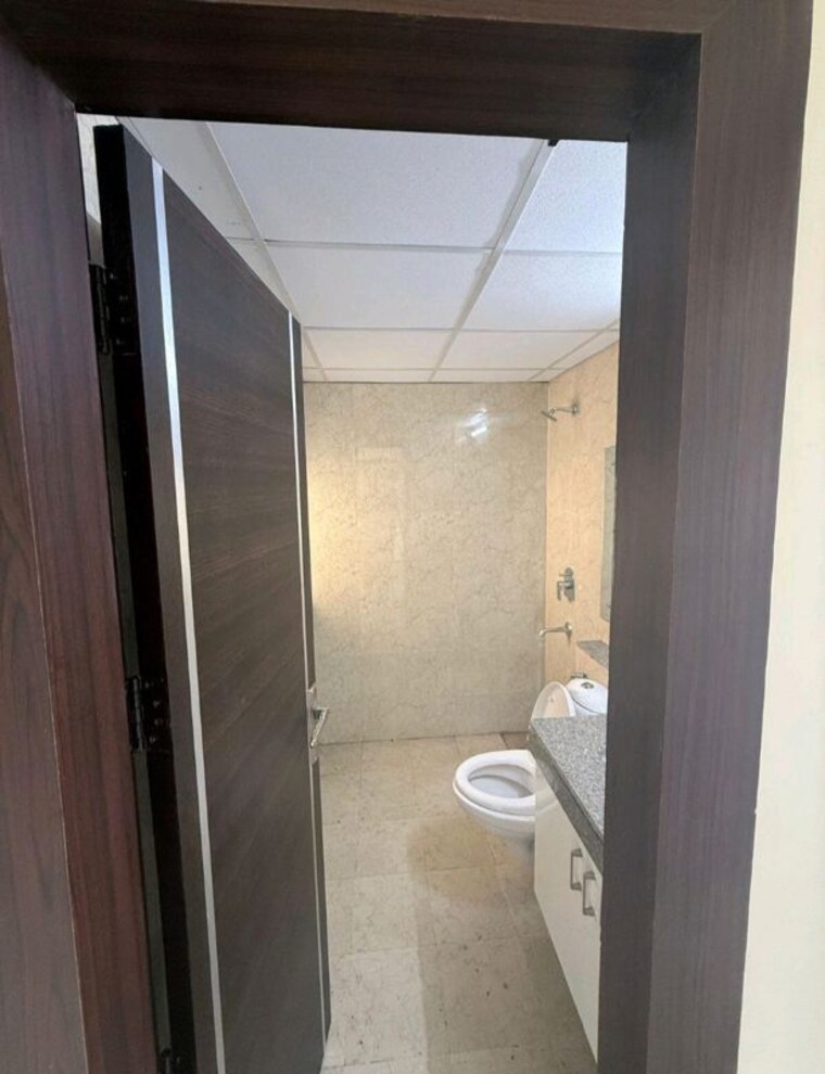Bathroom, eldeco-accolade 3 Bedroom 2142 Sq.Ft. Apartment In Sohna Sector 2 Gurgaon 10370489