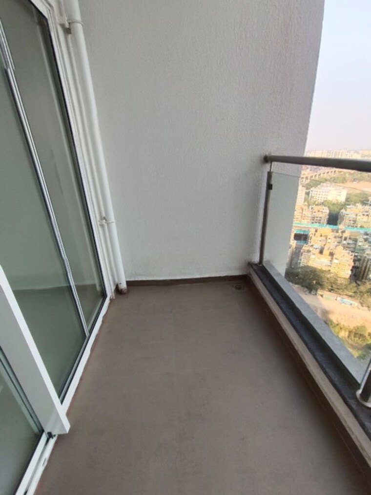 undefined, runwal-the-central-park 3 Bedroom 1250 Sq.Ft. Apartment In Chinchwad Pune 10368545