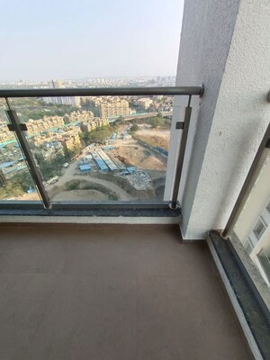 Furnished Amenities in 3 BHK Apartment at Runwal The Central Park, Chinchwad – for Rent