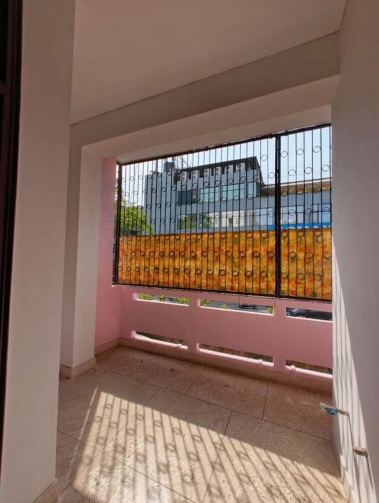 Exterior View, kalkaji 3 Bedroom 200 Sq.Yd. Builder Floor In Kalkaji Delhi 10370494