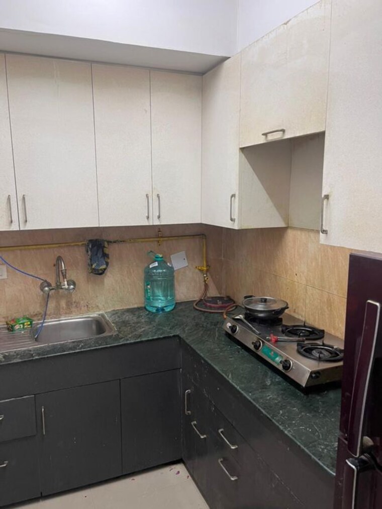 Kitchen, jaypee-greens-kosmos 2 Bedroom 960 Sq.Ft. Apartment In Sector 134 Noida 10156891