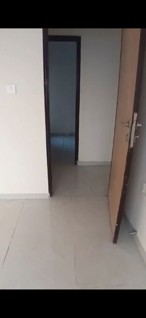 Room in 2.5 BHK Apartment at Bharat Arize, Goregaon West – for Sale
