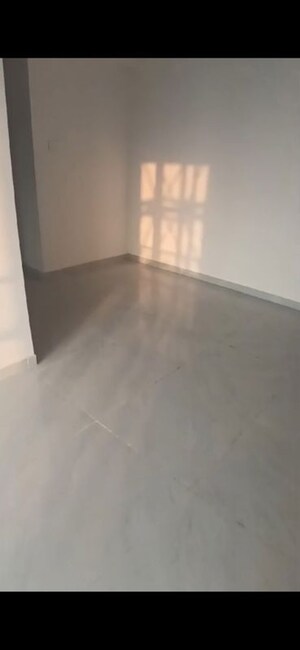 Room in 2.5 BHK Apartment at Bharat Arize, Goregaon West – for Sale