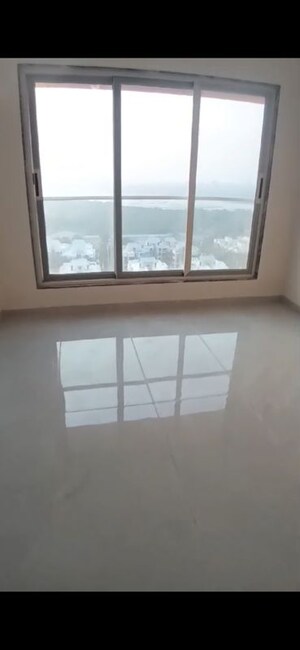 2.5 BHK Apartment For Sale in Bharat Arize, Goregaon West