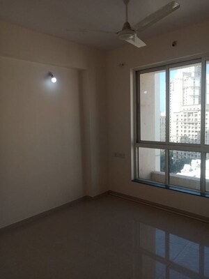 Room in 2 BHK Apartment at Blue Bell Hiranandani Estate, Ghodbunder Road – for Rent
