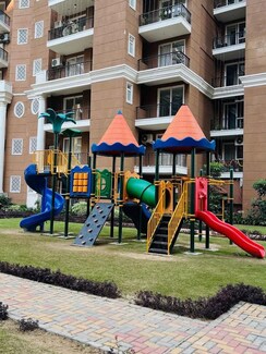3.5 BHK + Pooja Room,Servant Room Apartment For Sale in Ambika Florence Park