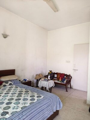 Bedroom in 3 BHK Builder Floor at Saket – for Rent